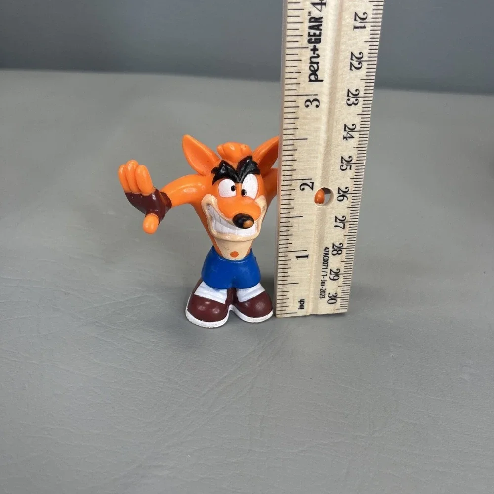 Crash Bandicoot PVC Figure Toy Taco Bell PS1 Playstation Sony Cake Topper